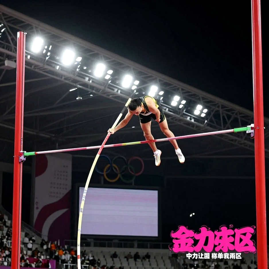 Naomi Korir về thứ năm ở Glasgow: đường chạy 1500m, căn bệnh bẩm sinh và khoảng trống bảng thành tích bỏ lại